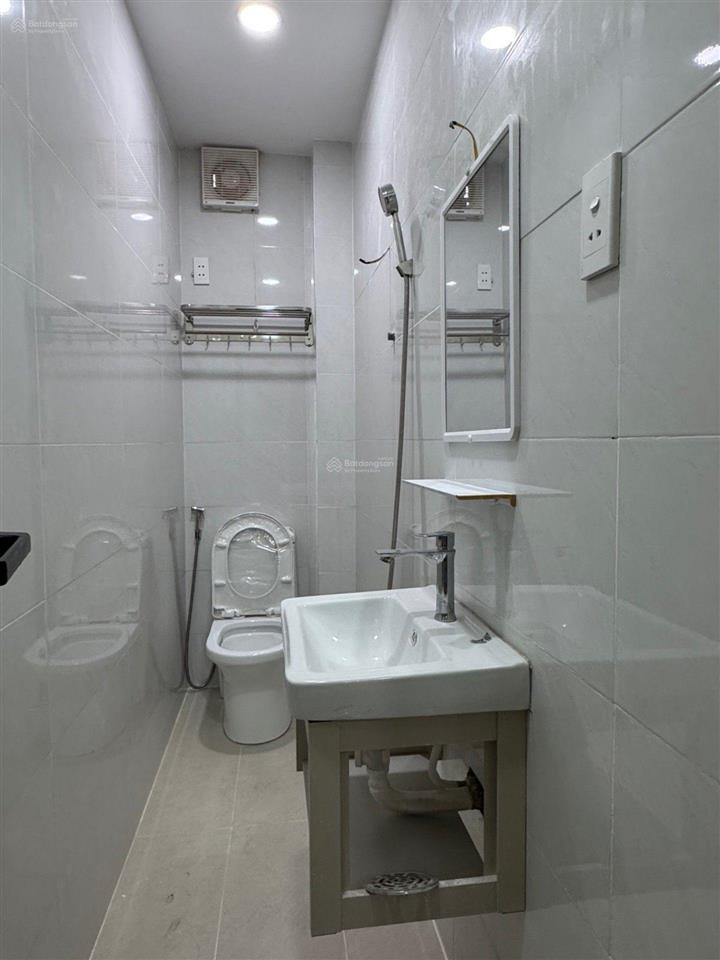 Trần hưng đạo. gần siêu thị điện máy nguyễn kim. nhà đẹp 3 tầng cầu ông lãnh. dt 26m2. 5,05 tỷ