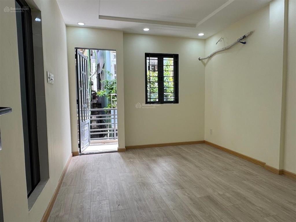 Trần hưng đạo. gần siêu thị điện máy nguyễn kim. nhà đẹp 3 tầng cầu ông lãnh. dt 26m2. 5,05 tỷ