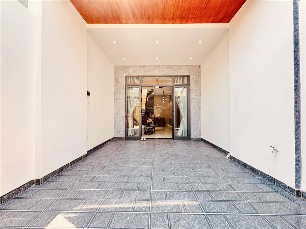 Nhà mới 2 tầng 70m2 full nội thất  ô tô ngủ trong nhà đoạn bến xe trung tâm đà nẵng