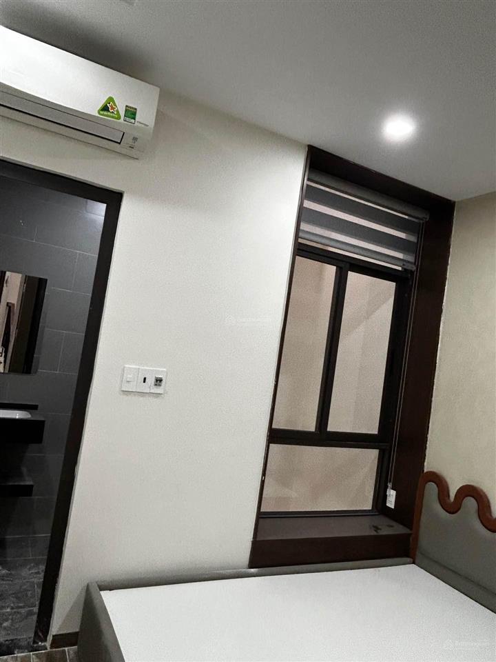 Nhà 4 tầng nguyễn văn linh 60m2 , diện tích sử dụng 250m2 , trung tâm thành phố