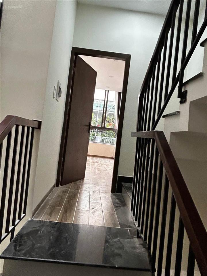 Nhà 4 tầng nguyễn văn linh 60m2 , diện tích sử dụng 250m2 , trung tâm thành phố