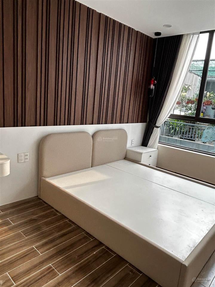 Nhà 4 tầng nguyễn văn linh 60m2 , diện tích sử dụng 250m2 , trung tâm thành phố