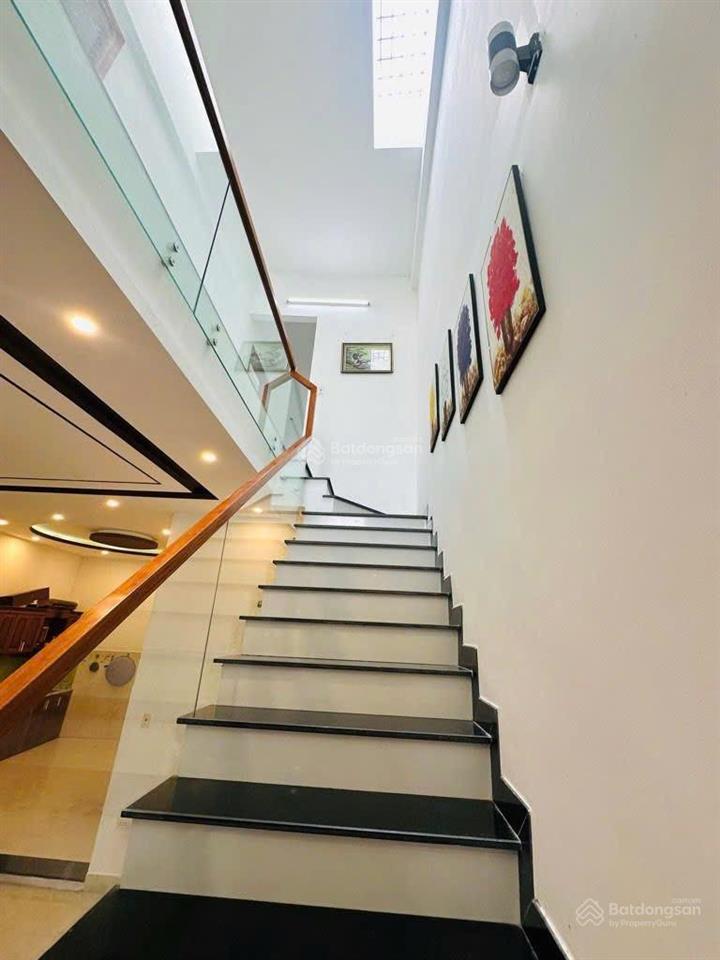 Nhà 2tầng 116m2 trà na4, ngang5m nở hậu, giếng trời thoáng mát, sân để xe vô tư,có phòng ngủ dưới,