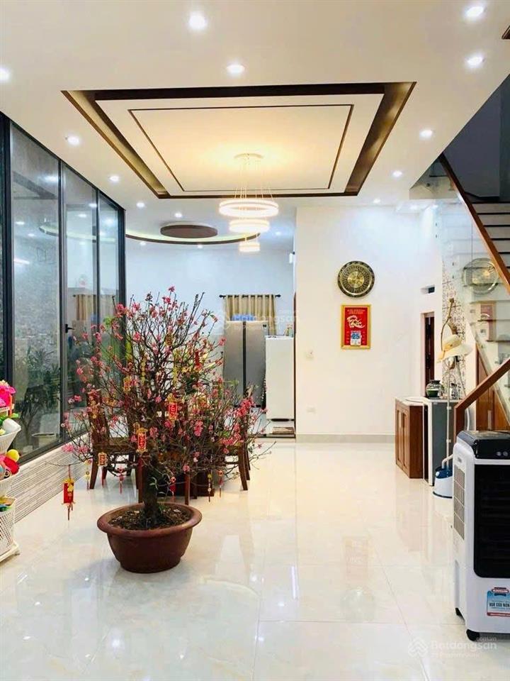 Nhà 2tầng 116m2 trà na4, ngang5m nở hậu, giếng trời thoáng mát, sân để xe vô tư,có phòng ngủ dưới,