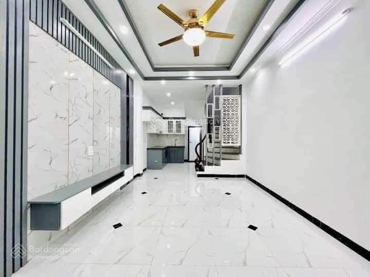 Bán nhà ngọc hồi 32m 5 tầng ô tô đỗ cổng 500m ra bến xe nước ngầm