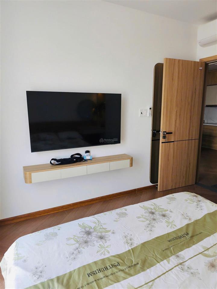 Cho thuê căn hộ full nội thất 1pn+1 (2 giường)  view sông và biển vào ở ngay