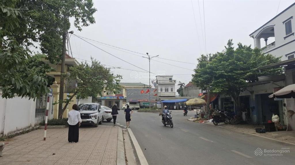 Bán đất gần thị trấn xuân mai với giá chỉ 800 triệu ,75m2 full thổ cư
