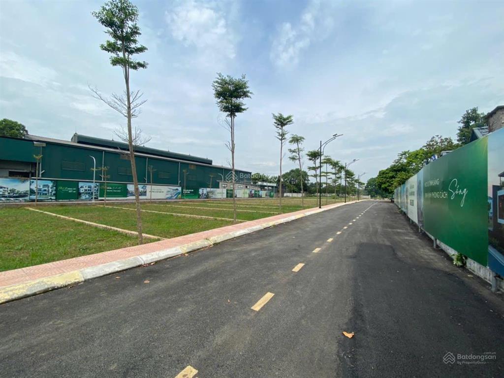 Tt phú cát, quốc oai. nhỉnh 2 tỷ sở hữu lô đất vuông gần công nghệ cao và đại học quốc gia
