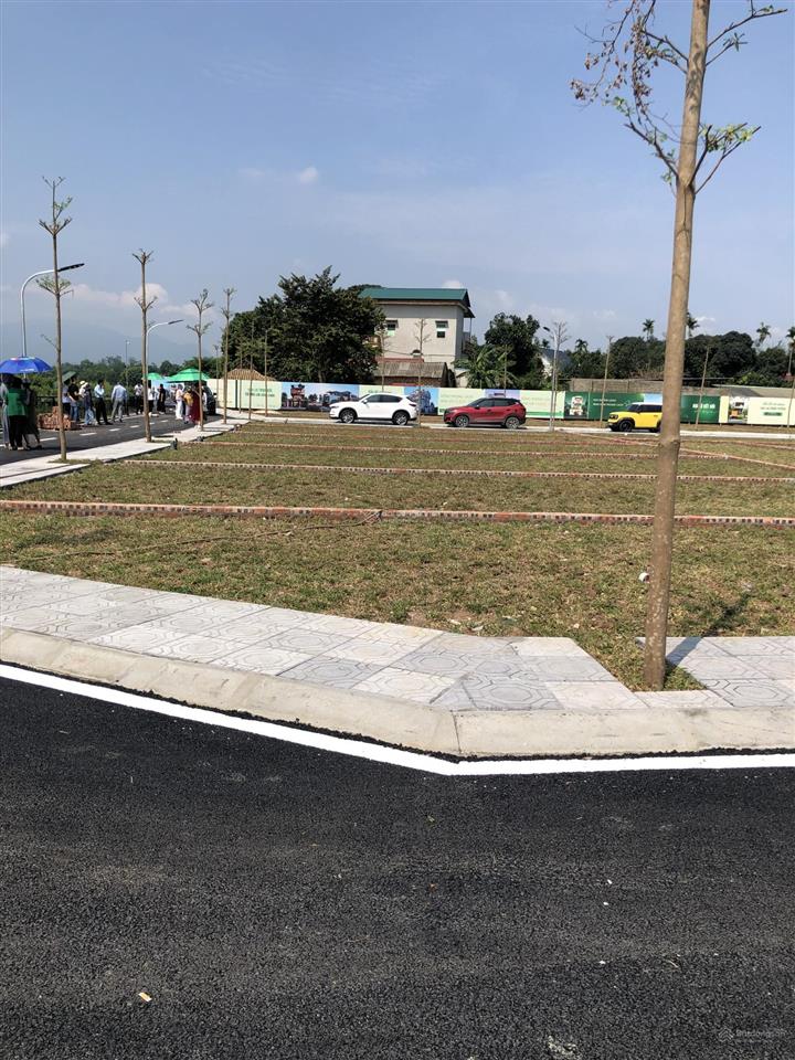 Chính chủ bán lô đất chỉ 1,9 tỷ view hồ tại hòa lạc, gần đại học quốc gia và khu công nghệ cao