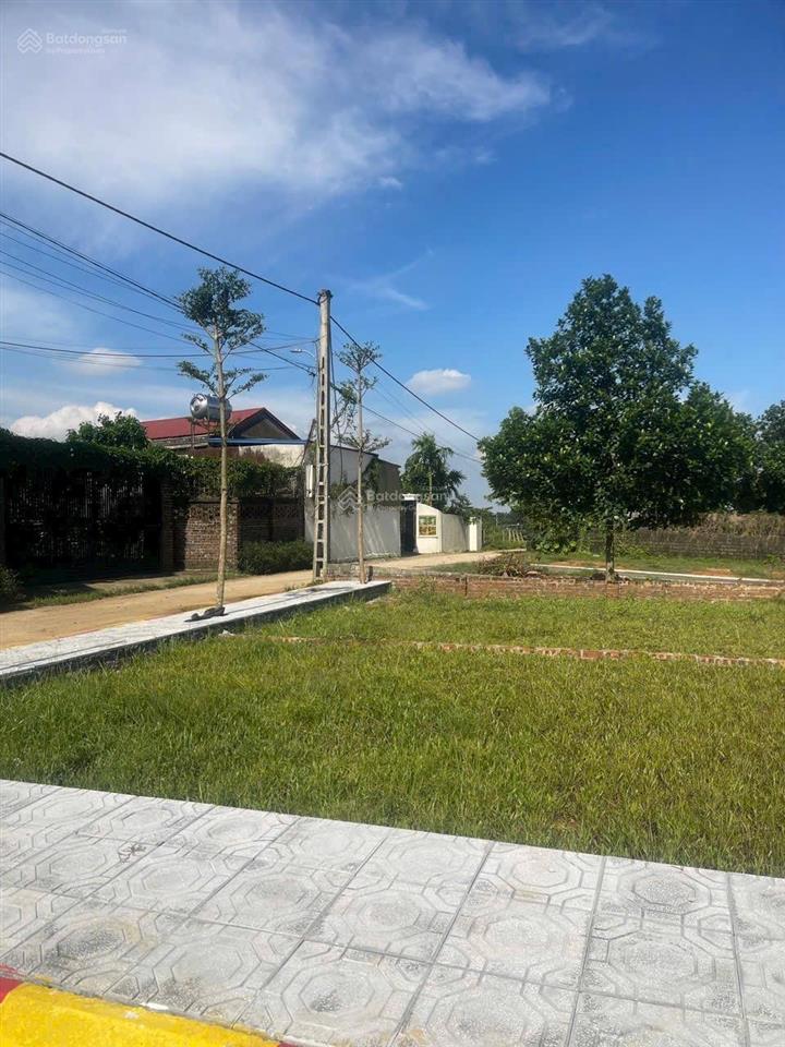 Bán gấp đất thổ cư 100m2 tại xã phú cát 2,2 tỷ, gần đại học quốc gia hà nội, công nghệ cao, fpt