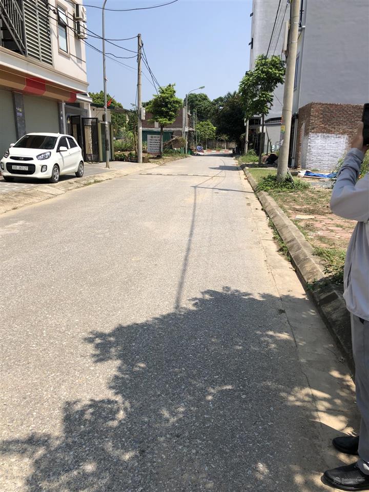 Chính chủ bán lô đất chỉ 2,5 tỷ view hồ tại hòa lạc, gần đại học quốc gia và khu công nghệ cao