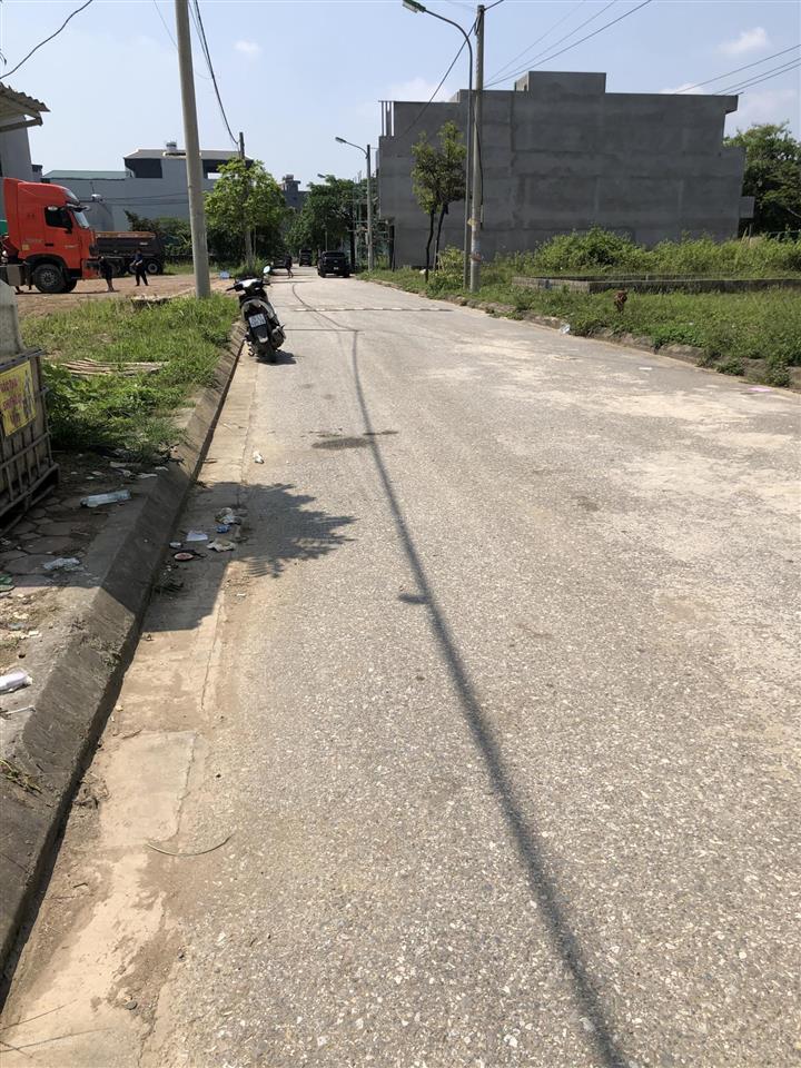 Chính chủ bán lô đất chỉ 2,5 tỷ view hồ tại hòa lạc, gần đại học quốc gia và khu công nghệ cao