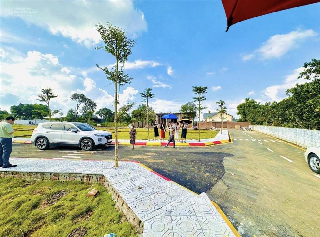 Bán nhanh lô đất 100m2 nhỉnh 2 tỷ tại phú cát gần sát cổng số 8 đại học quốc gia, khu công nghệ cao