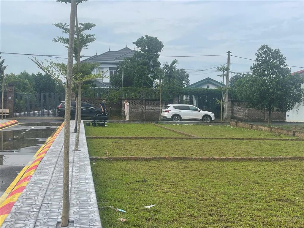 Bán đất sơn đông chỉ 61tr/m2, cách 40m ql21a mở rộng 80m, gần sân golf đồng mô và trường học