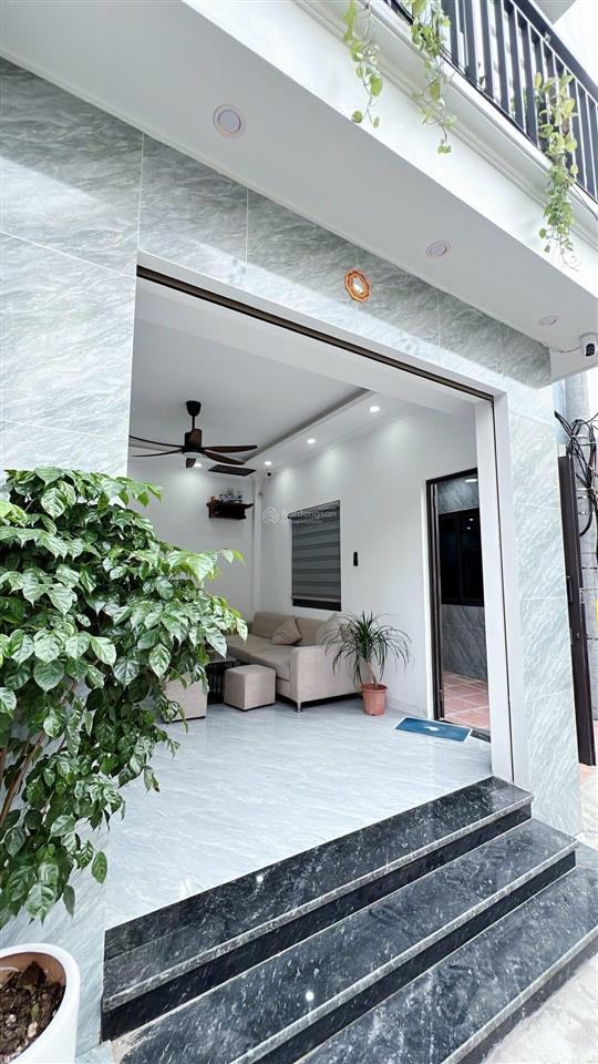 Bán gấp nhà trịnh văn bô 36m2  5,3 tỷ  lô góc  ô tô qua nhà