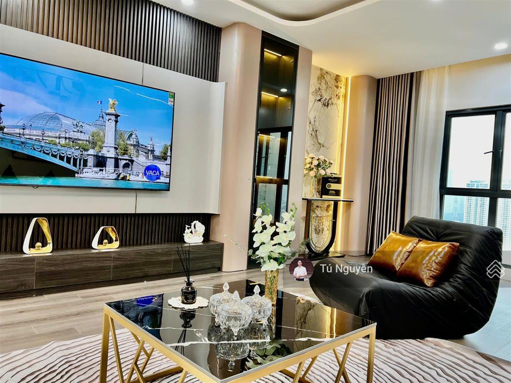 Chính chủ bán căn 3 phòng ngủ, 120m2 intracom 1, trung văn  tố hữu. giá 6.5 tỷ