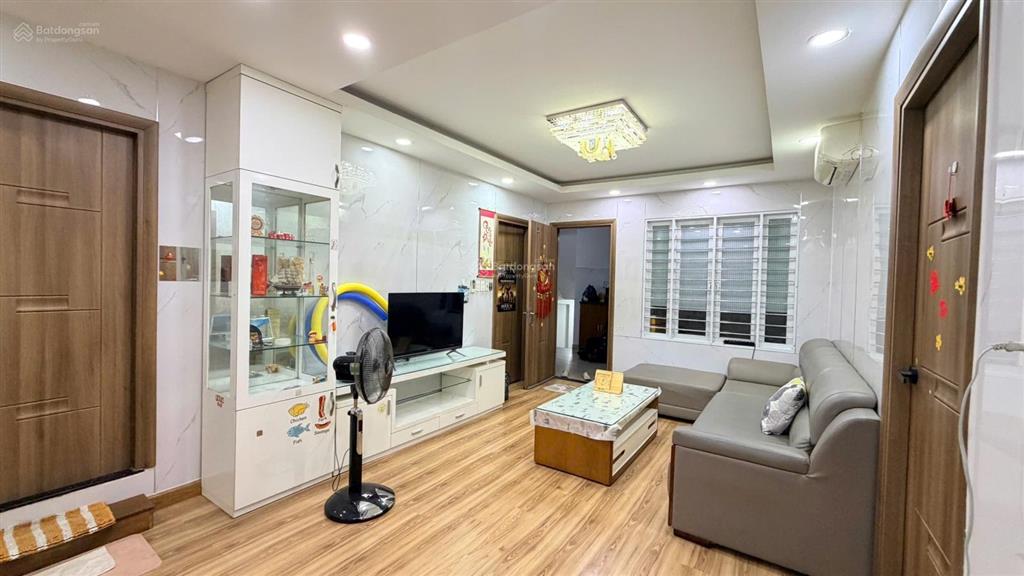 Bán căn hộ lô c1 mặt tiền đường tân vĩnh quận 4, ngay cầu ông lãnh