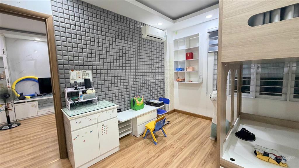 Bán căn hộ lô c1 mặt tiền đường tân vĩnh quận 4, ngay cầu ông lãnh