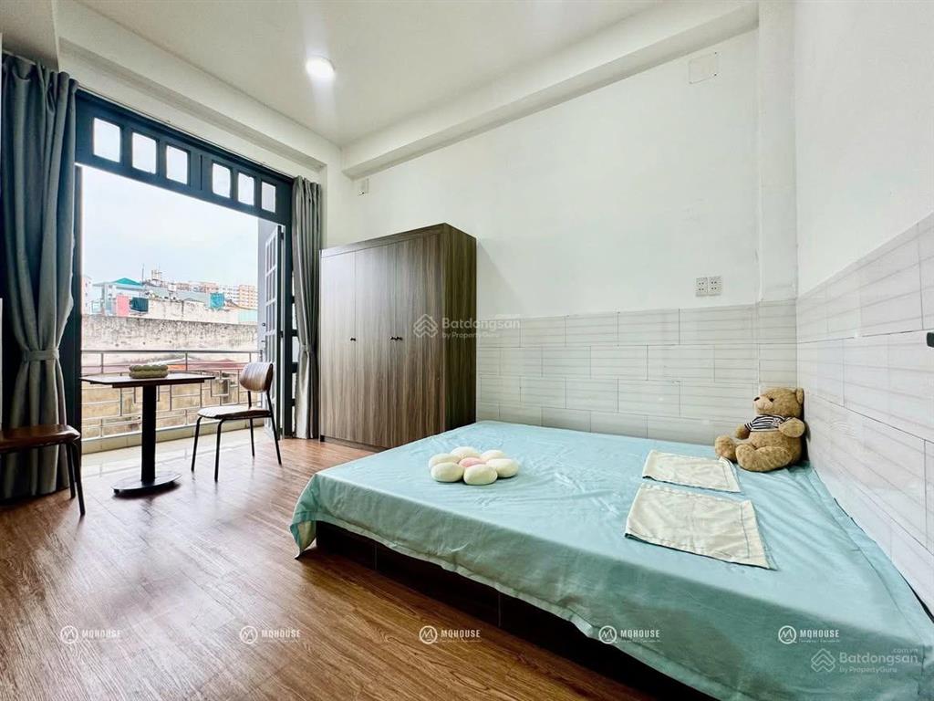 Cho thuê ngay căn hộ ban công 40m2 phan đăng lưu, phú nhuận