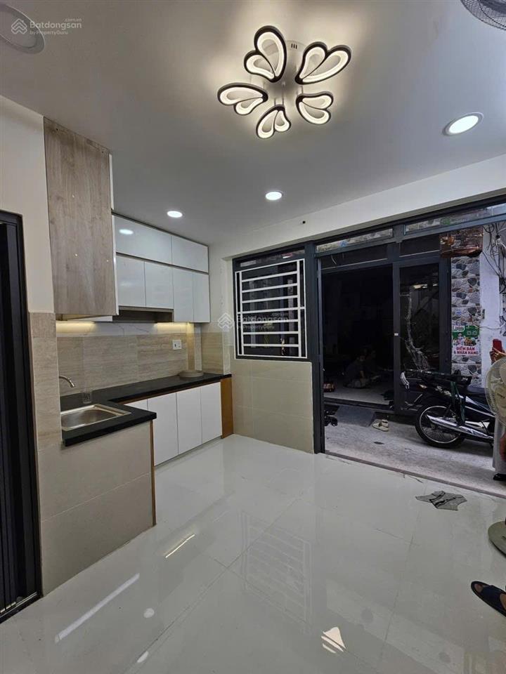 Bán nr 15m2, 2pn, 2wc, giá 2,2 tỷ tại phan thị hành, p phú thọ hòa, q.tân phú, hcm