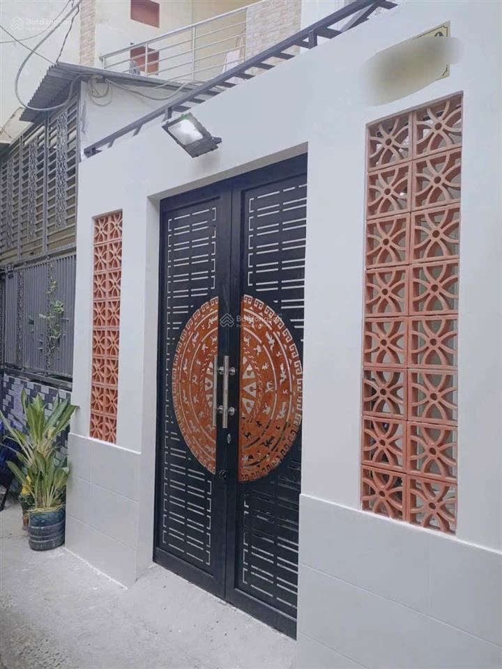 Siêu phẩm vừa về nóng hổi bán nhà 1 trệt 2 lầu mới đẹp 100%  đường bình thới giá 5tỷ680 tl