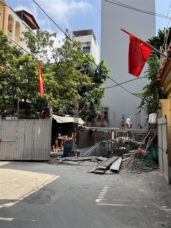 Gia chủ không ở nên muốn bán mảnh đất đẹp ngay phố xuân la sát hồ tây giá hấp dẫn