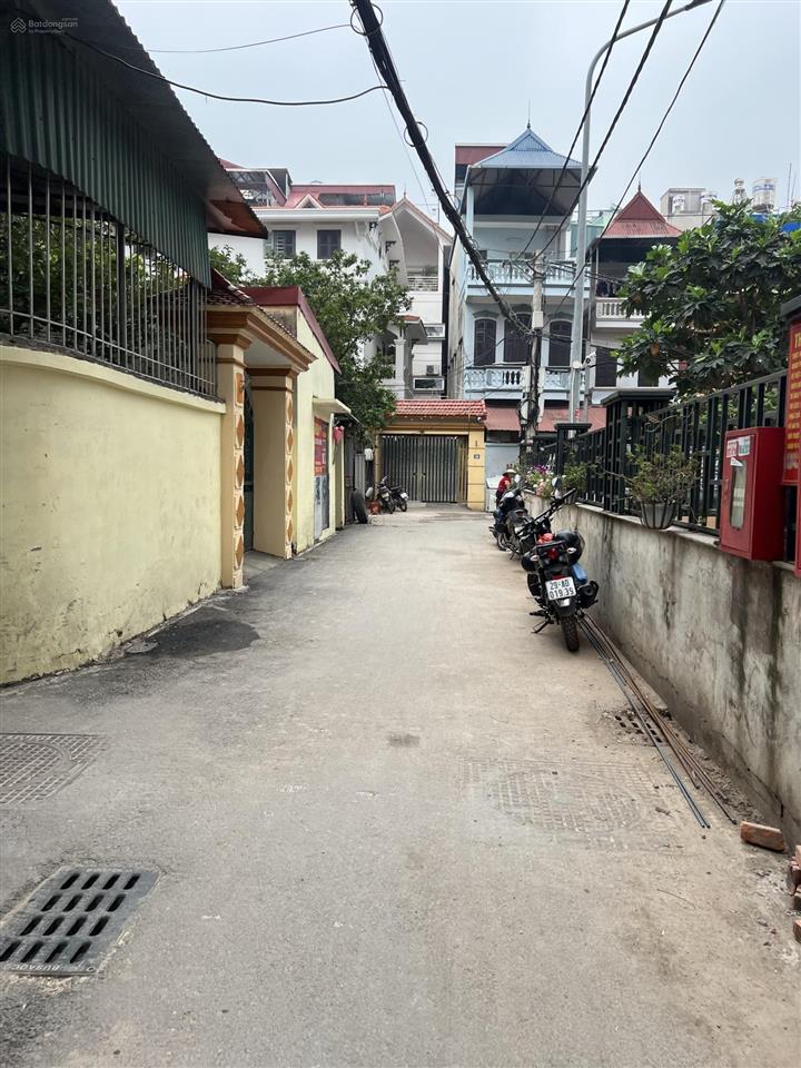 Gia chủ không ở nên muốn bán mảnh đất đẹp ngay phố xuân la sát hồ tây giá hấp dẫn