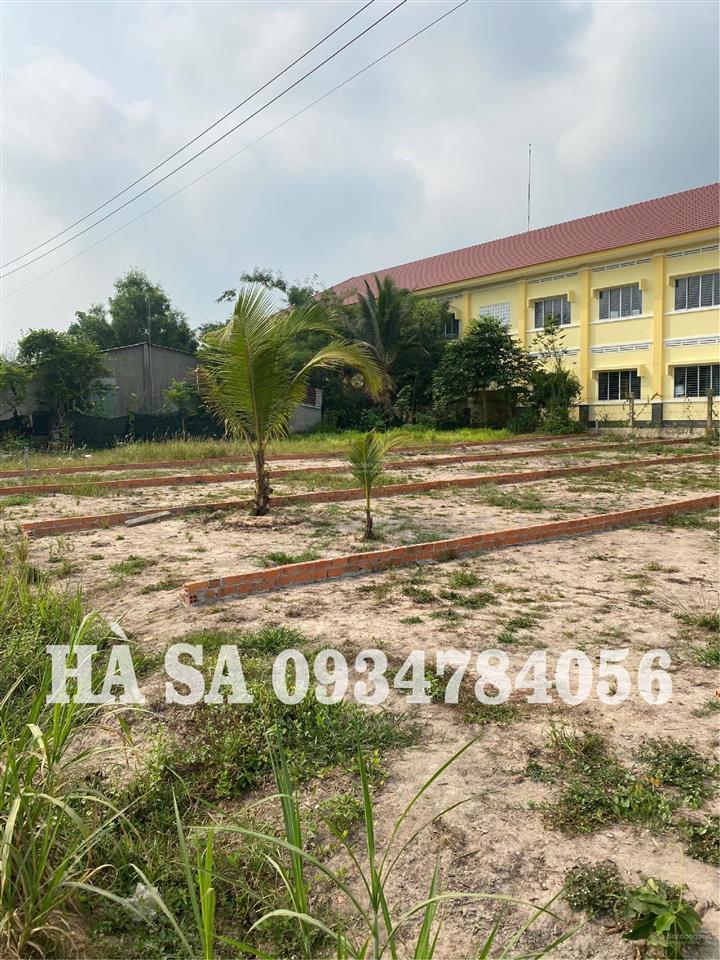 Chủ cần xoay vốn cần bán nhanh ,bán gấp đất đường thanh niên xã thái mỹ , dt 200m2, giá 800tr shr