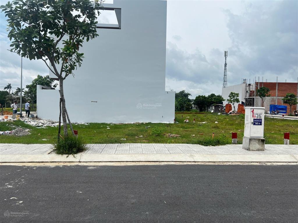 Đất ngộp ! bán nhanh ! đường 58 , tân phú trung , củ chi , 1 tỷ 8  90m2 , sổ riêng , sang tên ngay