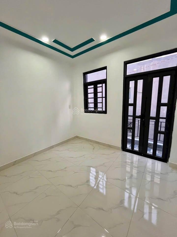 Chủ ngộp  bán gấp nhà , đường thanh niên , hóc môn , 150m2 , giá 2ty5