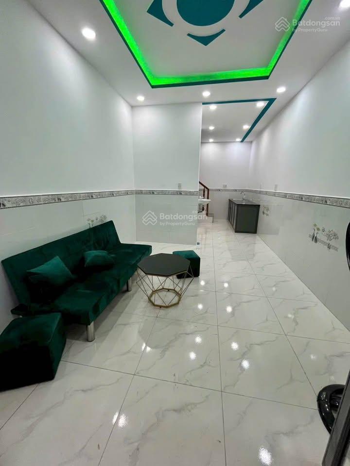 Chủ ngộp  bán gấp nhà , đường thanh niên , hóc môn , 150m2 , giá 2ty5