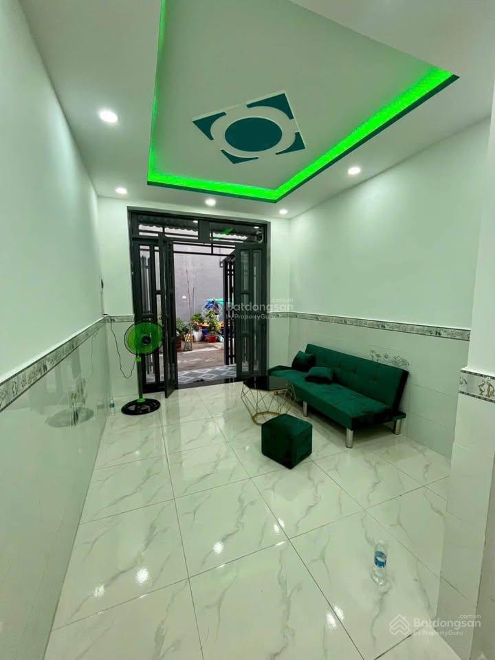 Chủ ngộp  bán gấp nhà , đường thanh niên , hóc môn , 150m2 , giá 2ty5