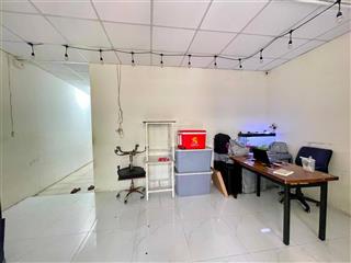 Chị gái bán nhanh về quê ở với bố mẹ  nhà đường đỗ đình nhân , thái mỹ , củ chi , hcm