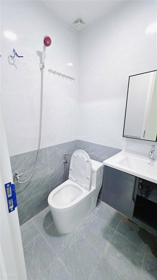 Nhà mới 2 tầng q3 khu bàn cờ hiếm nhà bán