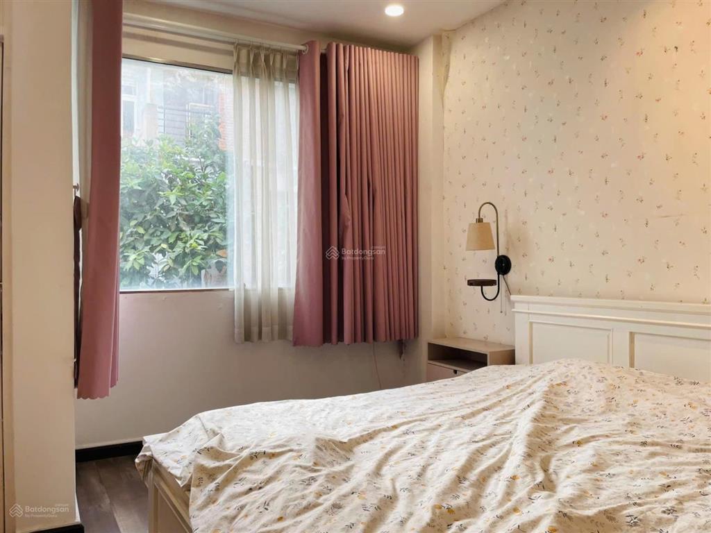 Bán nhà view công viên cư xá nguyên hồng 4x16m, 3 tầng sân thượng, đường xe hơi