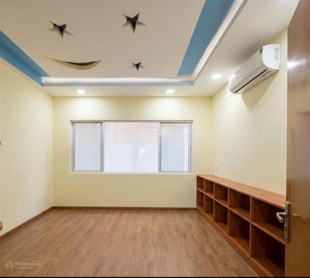Nhà mới thang máy hẻm xe hơi lớn sát phạm văn đồng, p13 bình thạnh 4x18m chỉ 12,9 tỷ