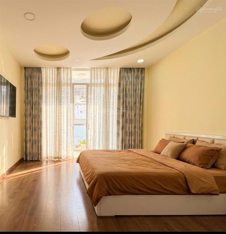 Nhà mới thang máy hẻm xe hơi lớn sát phạm văn đồng, p13 bình thạnh 4x18m chỉ 12,9 tỷ