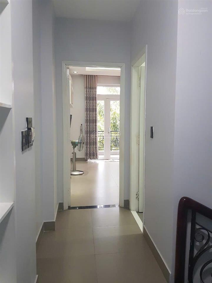 Đối diện đh văn lang, hxh 12m đặng thùy trâm có dòng tiền 30tr/th, 4.5x15m