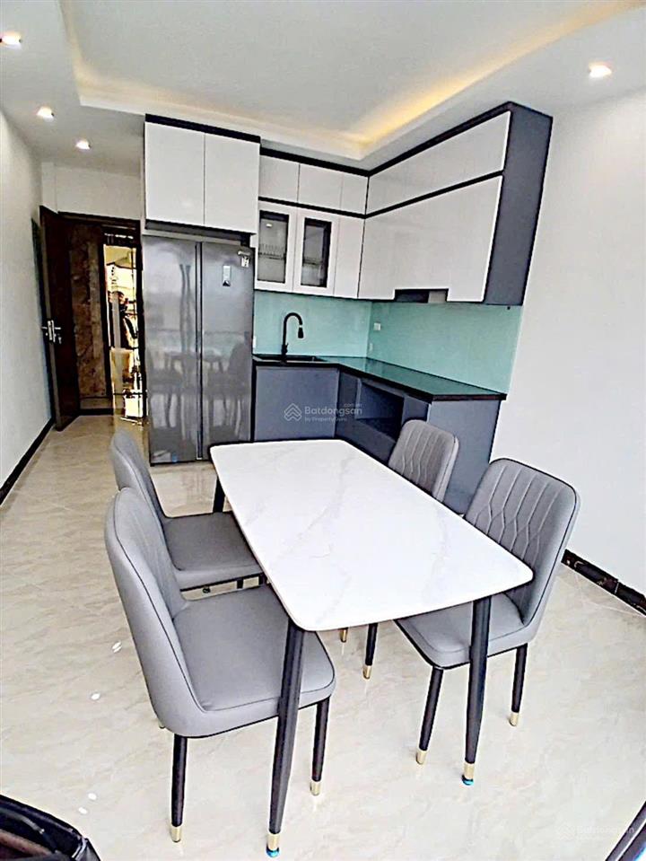 Bán nhà phố định công, 6 tầng, thang máy, ô tô đỗ cửa, 9.68 tỷ