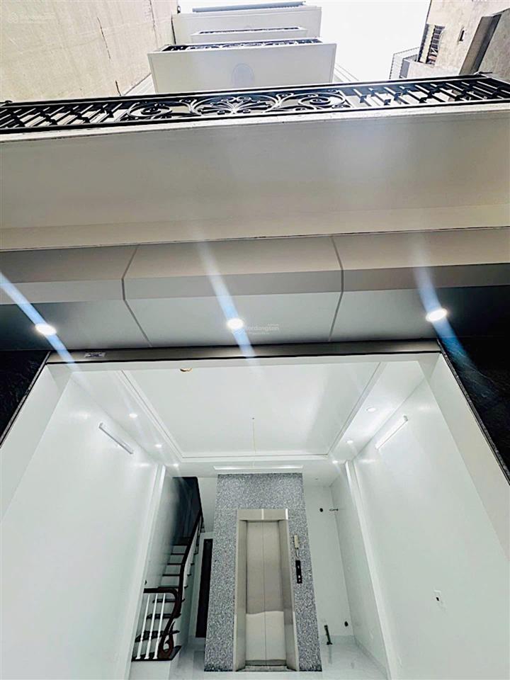 Bán nhà lê thanh nghị, hai bà trưng  42m2, 5 tầng, thang máy, sát phố, giá 11.6 tỷ