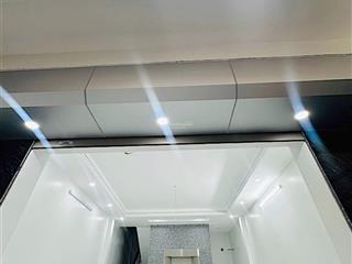 Bán nhà lê thanh nghị, hai bà trưng  42m2, 5 tầng, thang máy, sát phố, giá 11.6 tỷ