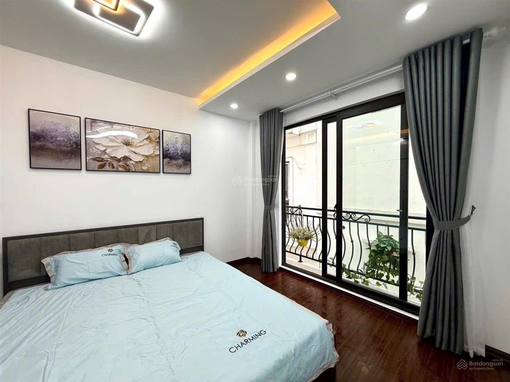 Bán nhà phố định công, lê trọng tấn, ô tô đỗ cửa, 33m2, 8 tỷ, vị trí đẹp, mt 4m