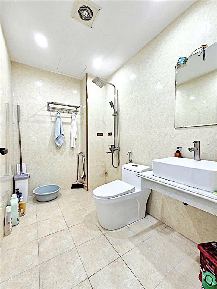 Bán nhà phố đại từ  linh đàm  vị trí cực đẹp  chỉ sau nhà mặt phố  5 tầng mới tinh