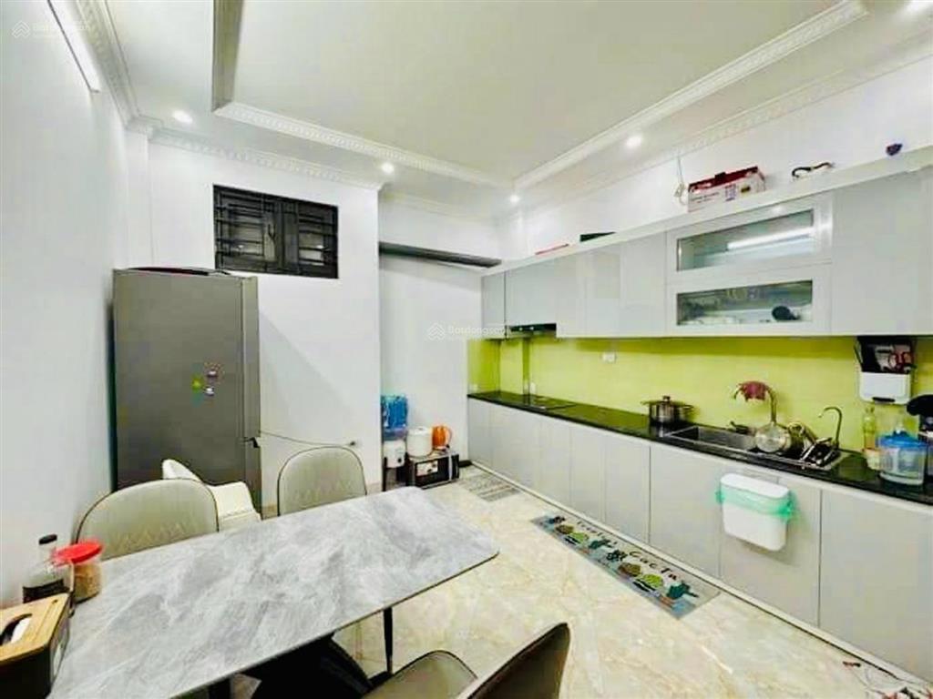 Nhà mới lô góc, ngõ thông dương văn bé 42m2 x 5 tầng, mt 3.5m, 10.3 tỷ view sunshine garden thoán