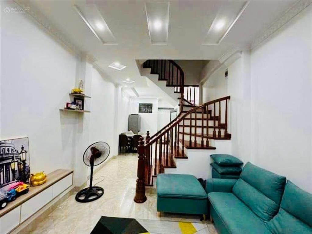 Nhà mới lô góc, ngõ thông dương văn bé 42m2 x 5 tầng, mt 3.5m, 10.3 tỷ view sunshine garden thoán