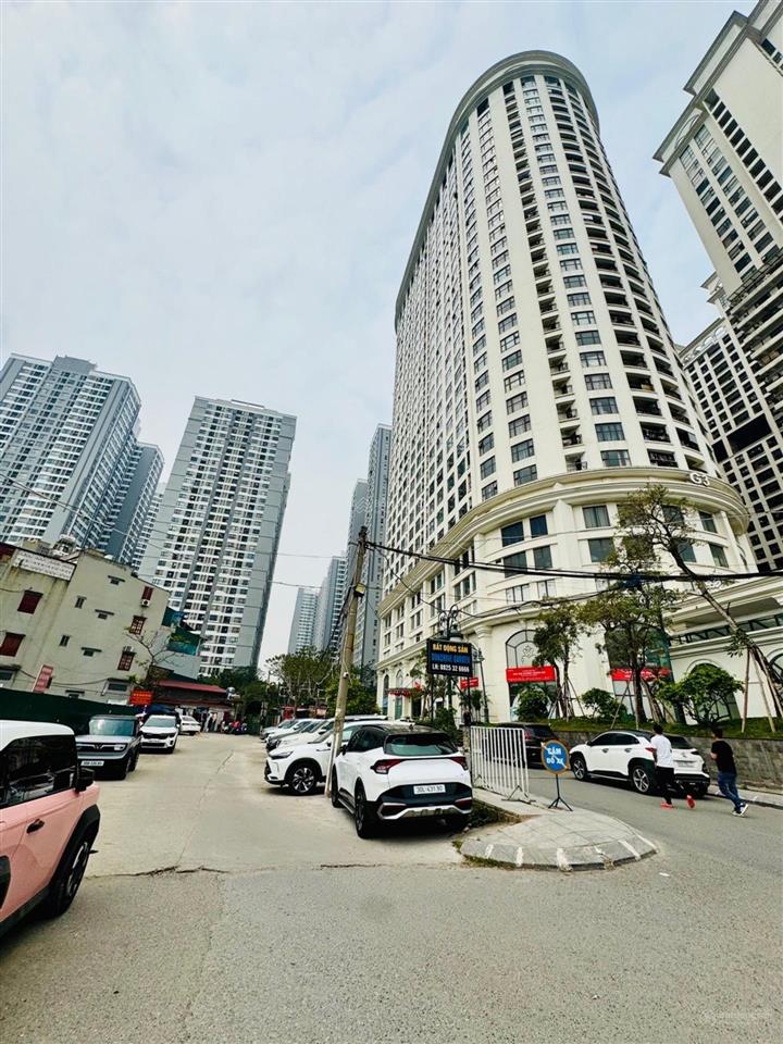 Nhà mới lô góc, ngõ thông dương văn bé 42m2 x 5 tầng, mt 3.5m, 10.3 tỷ view sunshine garden thoán