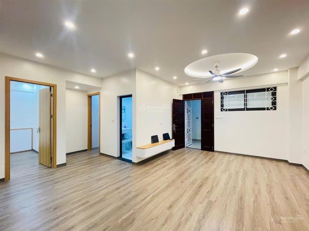 Bán cc 3pn, 2wc, 82m2 tại định công, 8,35 tỷ, view đẹp, pháp lý đầy đủ
