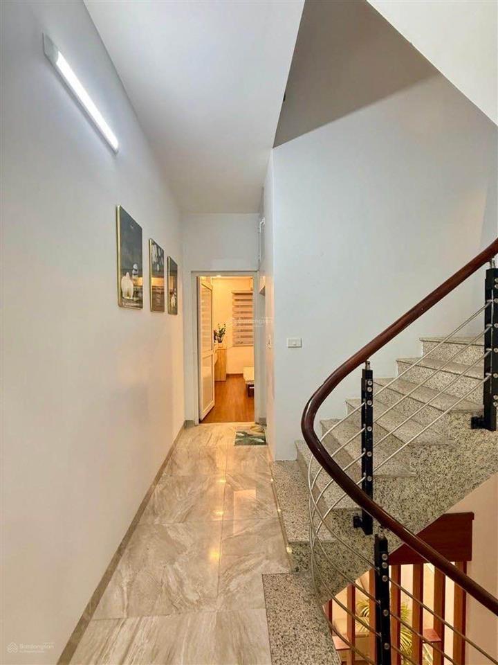 Bán nhà định công, vị trí đẹp, 35m2, nhỉnh 7 tỷ, 3 thoáng