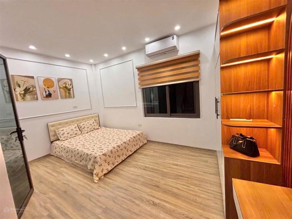 Phố thọ lão  hbt  32m², 5 tầng, 8 tỷ hơn, 2 thoáng, cách phố 20m