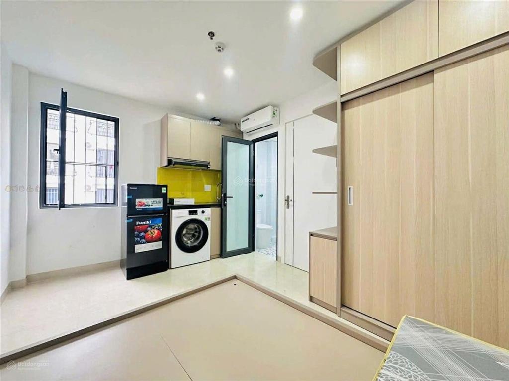 Căn hộ dòng tiền mới, 38m2, 9 tỷ  8 phòng, thang máy  hoàng mai  đền lừ, ô tô đỗ